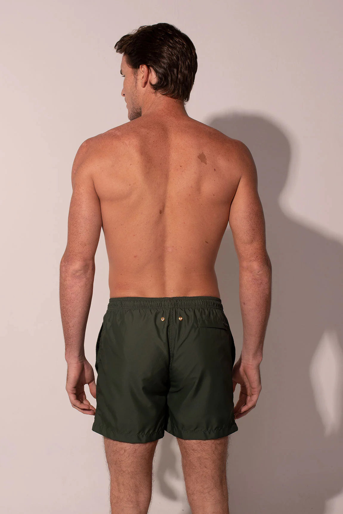 THE SOLID OLIVE TRUNK SHORT