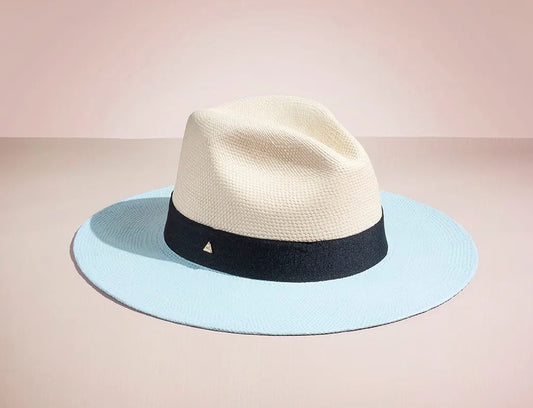 BICOLOR BABY BLUE HAT